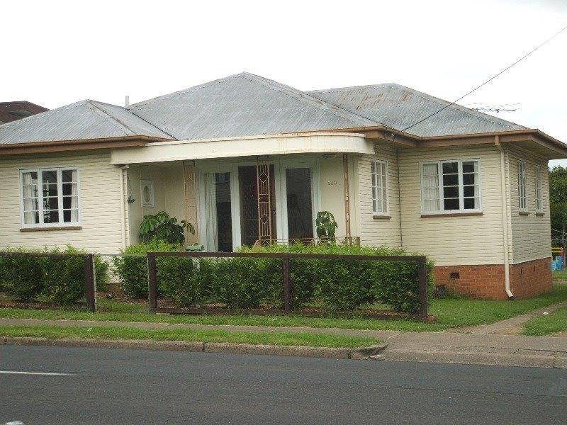 138 Brisbane Road, Booval QLD 4304