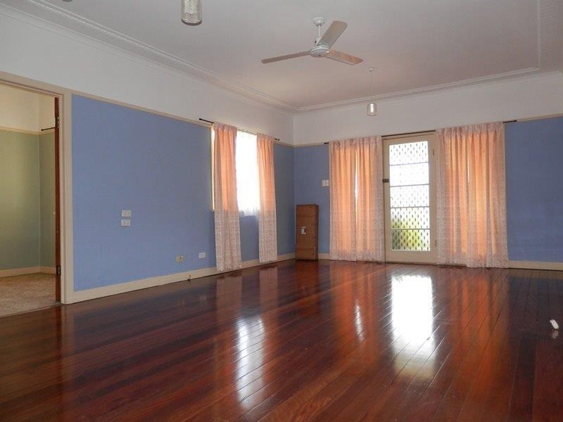 138 Brisbane Road, Booval QLD 4304