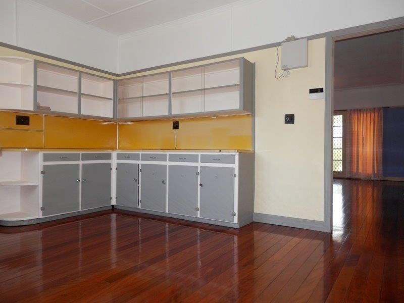 138 Brisbane Road, Booval QLD 4304