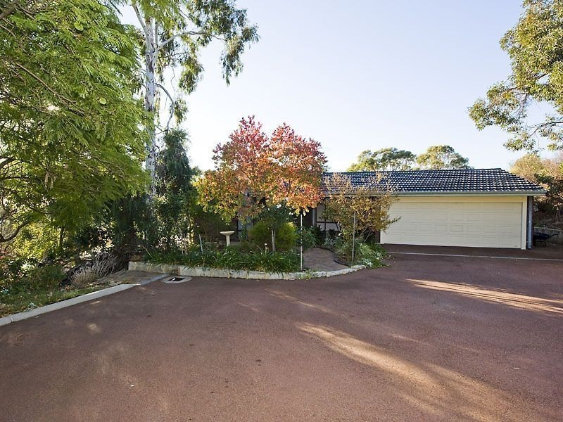 1 Gray Road, Gooseberry Hill WA 6076