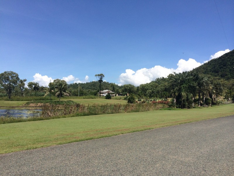 9 Lawson Street, Midge Point QLD 4799