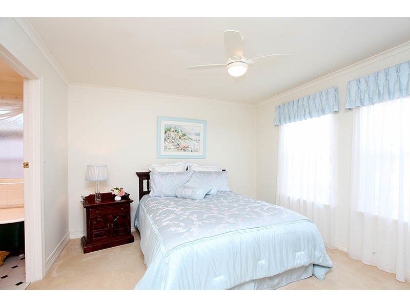 16  Noble Terrace, Allenby Gardens SA 5009