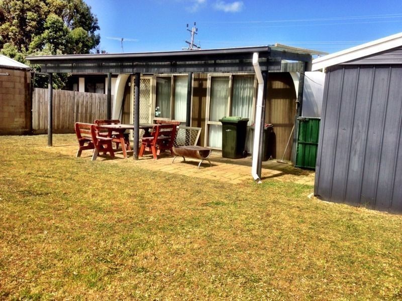 52 Lake View Crescent, St Leonards VIC 3223
