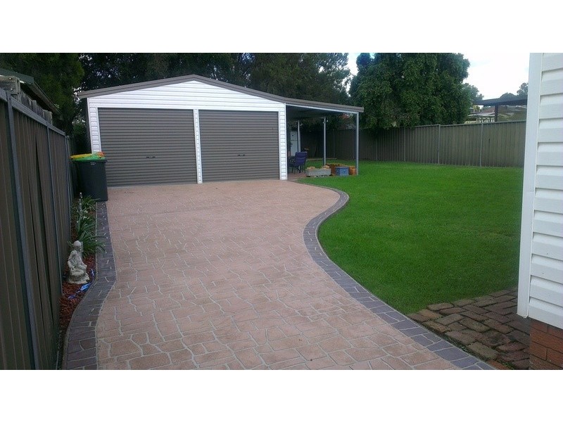 4 WILLOW ROAD, North St Marys NSW 2760