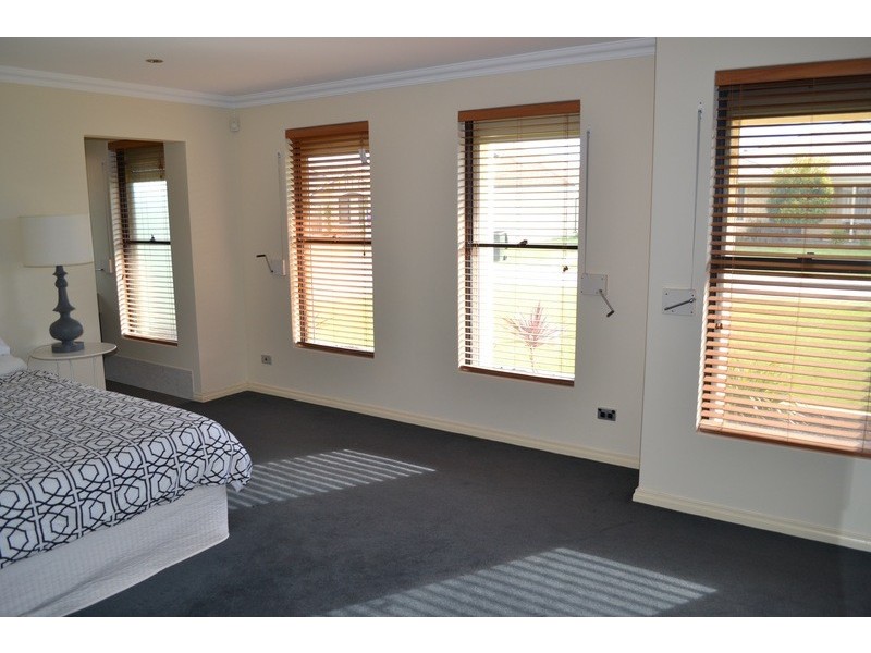 19 Corfu Pass, Port Kennedy WA 6172