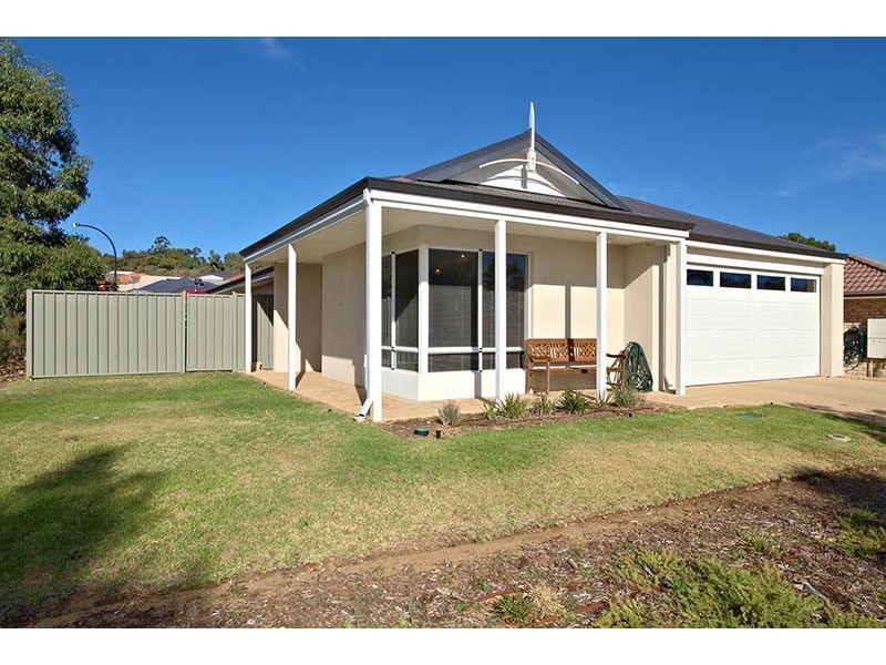 10 Chipping Crescent, Wellard WA 6170