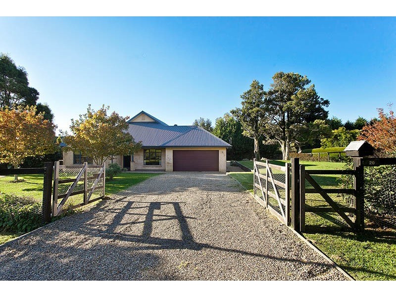 20 May Street, Robertson NSW 2577