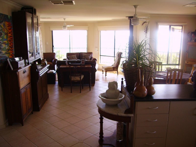 10 Seaview Road, Perlubie SA 5680