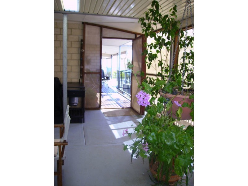 10 Seaview Road, Perlubie SA 5680