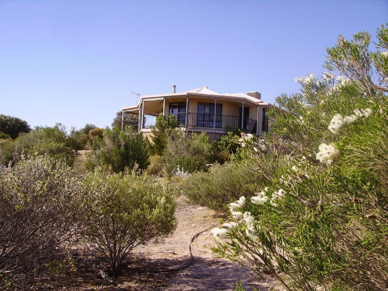 10 Seaview Road, Perlubie SA 5680