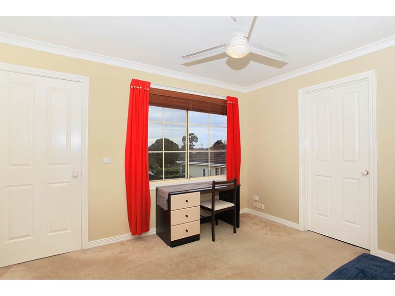 2/5 Jackson Street, Maidstone VIC 3012