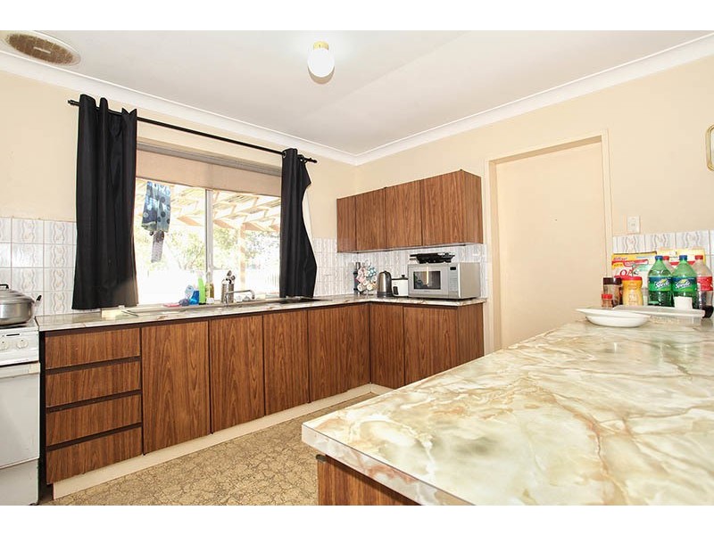 56 Haselmere Circus, Rockingham WA 6168
