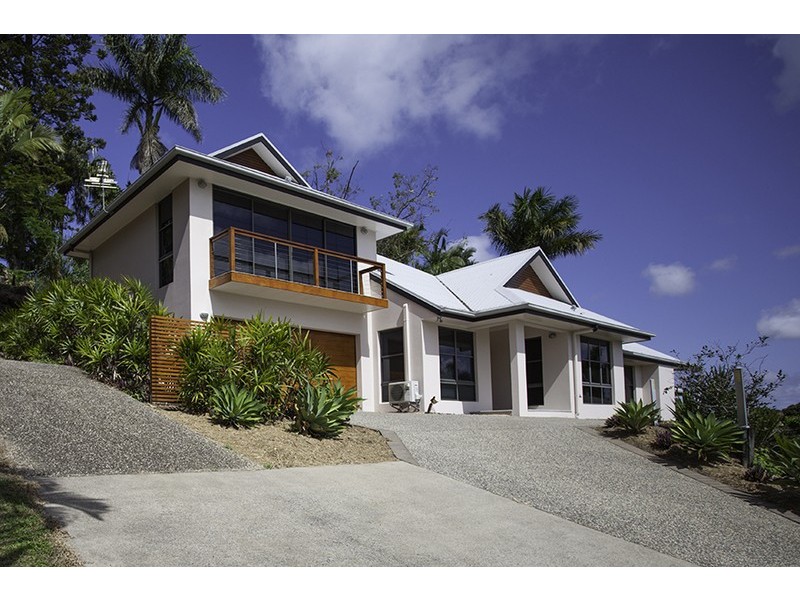 10 Clearvista Crescent, Mount Pleasant QLD 4740