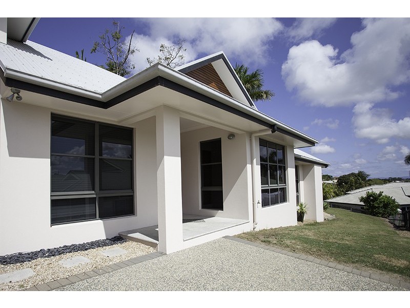 10 Clearvista Crescent, Mount Pleasant QLD 4740