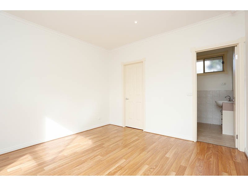 2/22 Alice St, Clayton VIC 3168