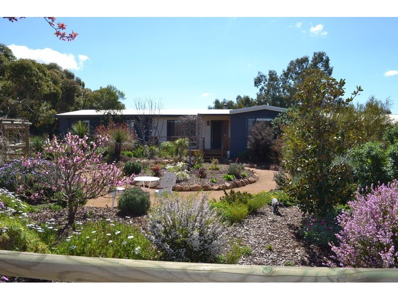 13 Piesse Street, Williams WA 6391