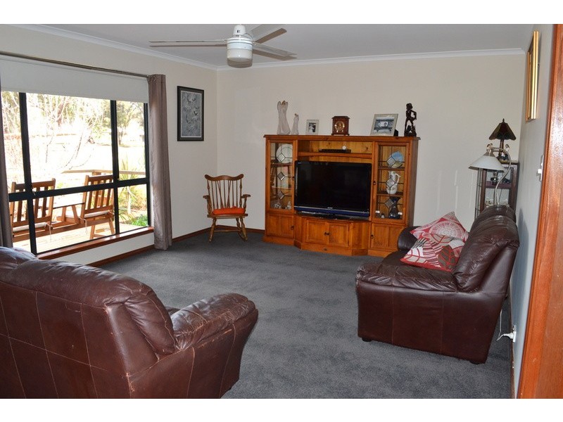 13 Piesse Street, Williams WA 6391