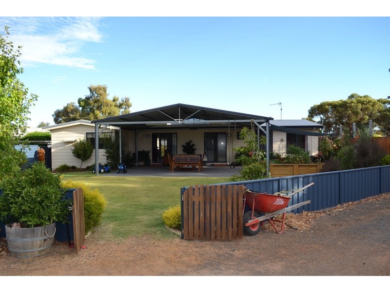 13 Piesse Street, Williams WA 6391