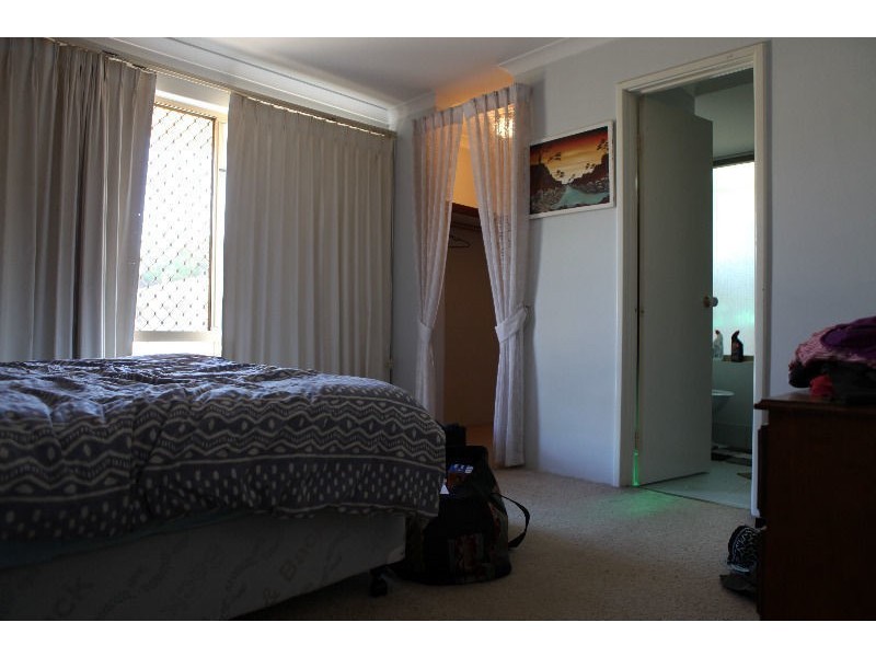12 Yalgorup Court, Preston Beach WA 6215