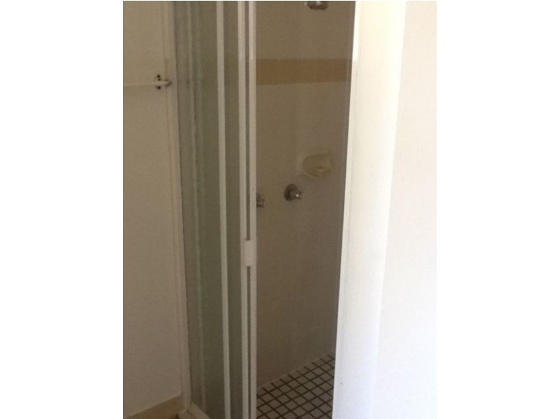 1/37 Saleng Crescent, Warana QLD 4575