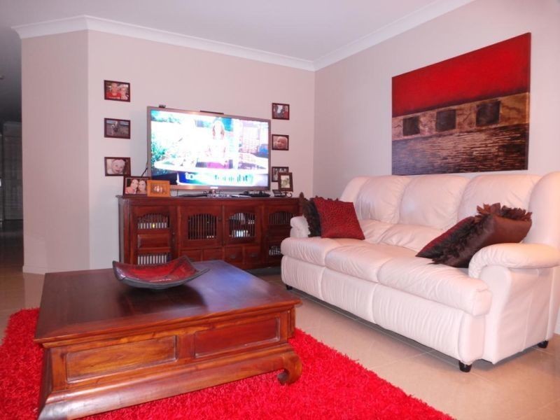 5 Hertford Crescent, Mudgeeraba QLD 4213