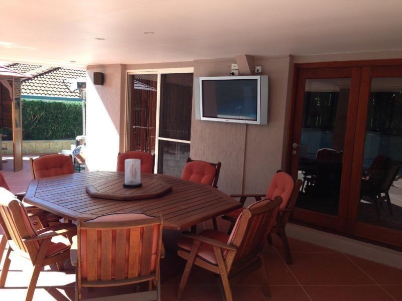 5 Hertford Crescent, Mudgeeraba QLD 4213