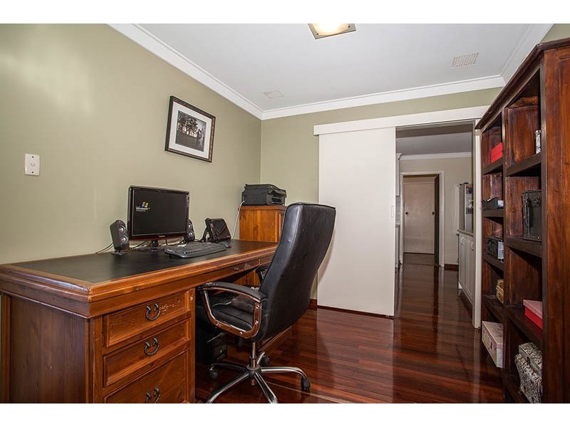 99 Purley Crescent, Lynwood WA 6147