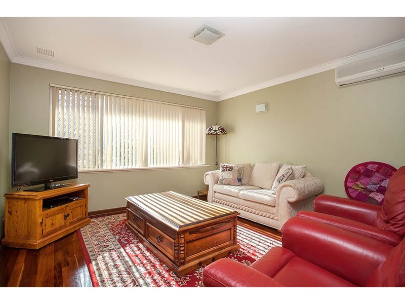 99 Purley Crescent, Lynwood WA 6147