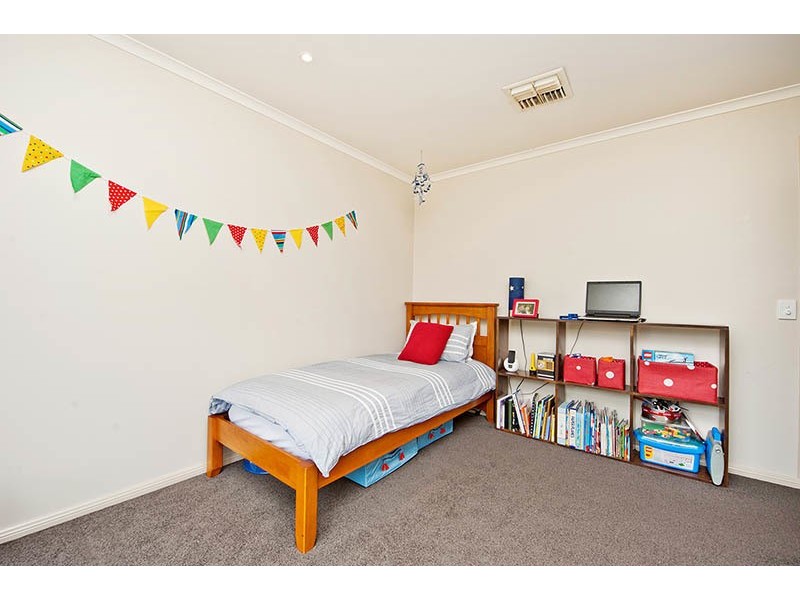 2 Windsor Court, Kangaroo Flat VIC 3555