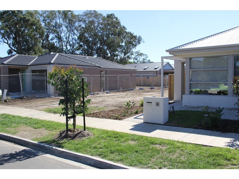 32 Sanctum Circuit, Doreen VIC 3754