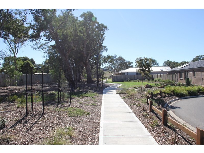 32 Sanctum Circuit, Doreen VIC 3754