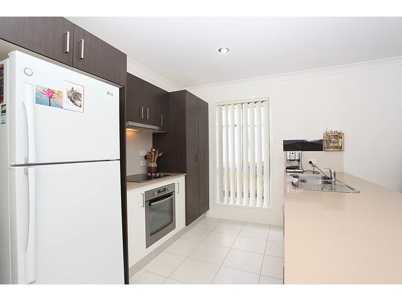 4 Nova Street, Waterford QLD 4133