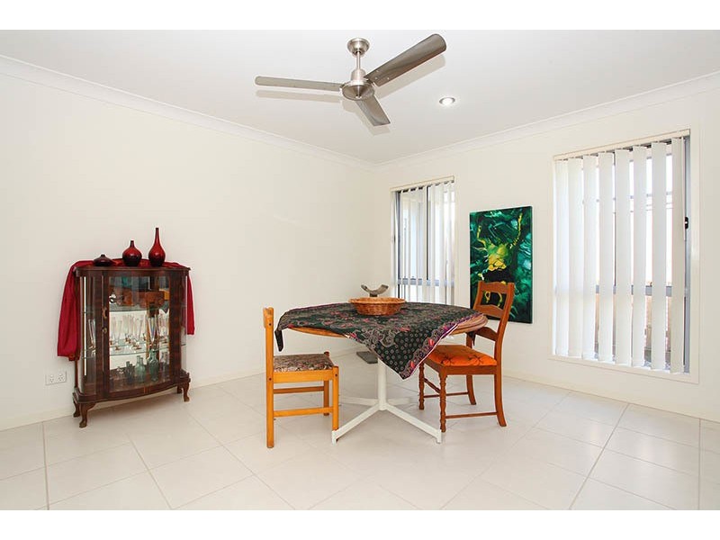 4 Nova Street, Waterford QLD 4133