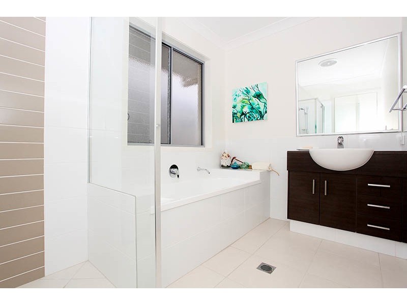 4 Nova Street, Waterford QLD 4133