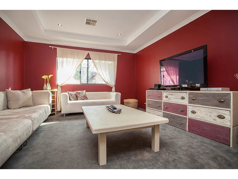 38 Jindare Street, Carramar WA 6031