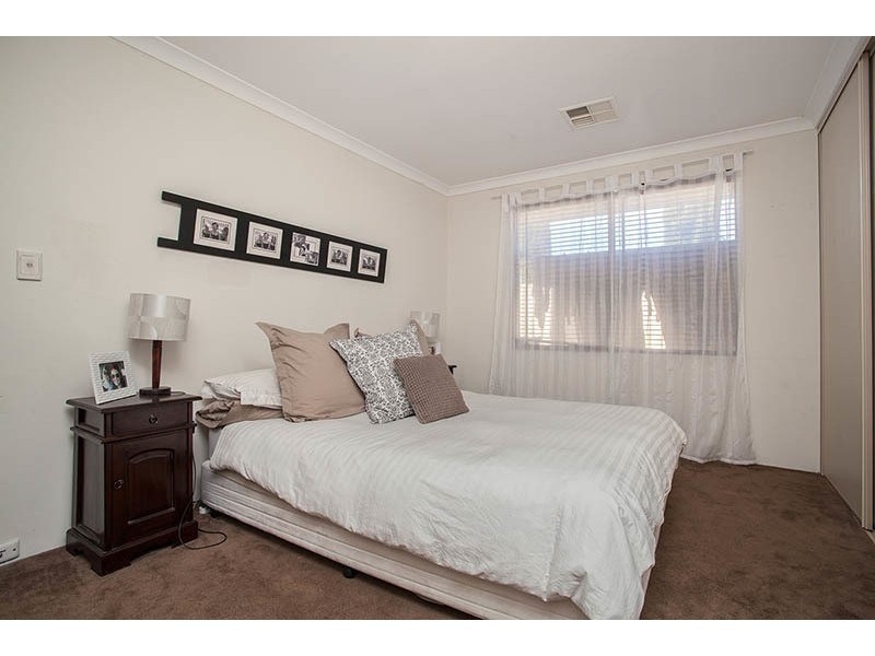 38 Jindare Street, Carramar WA 6031