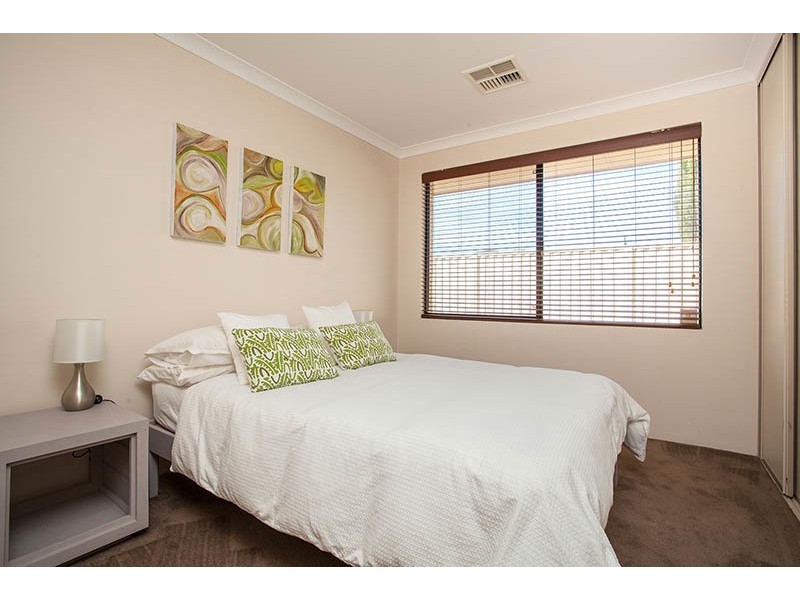 38 Jindare Street, Carramar WA 6031