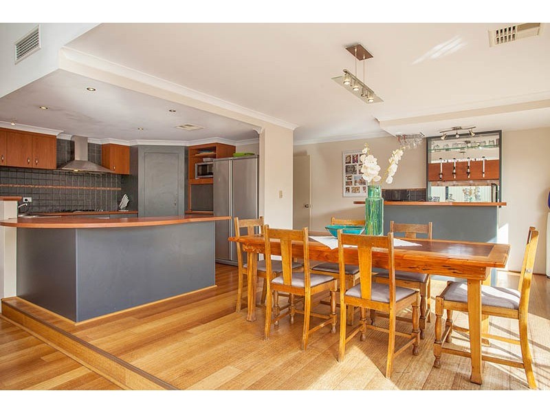 38 Jindare Street, Carramar WA 6031