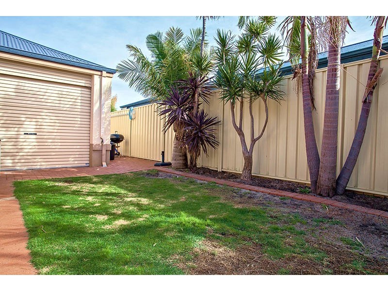 38 Jindare Street, Carramar WA 6031