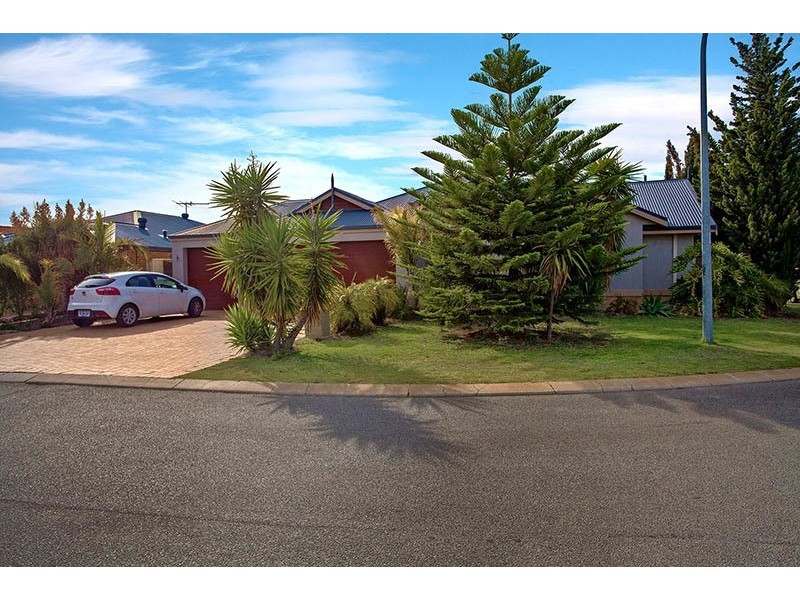 38 Jindare Street, Carramar WA 6031