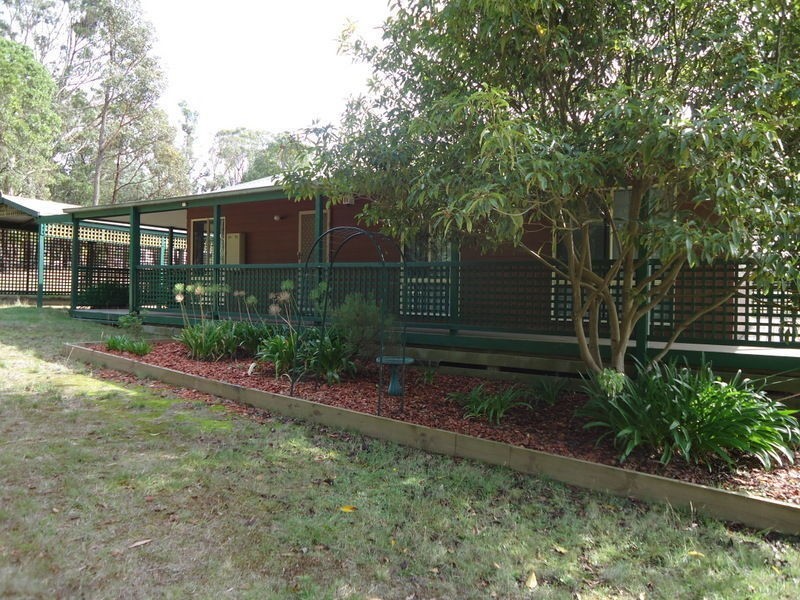 35 Cochrane Drive, Snake Valley VIC 3351