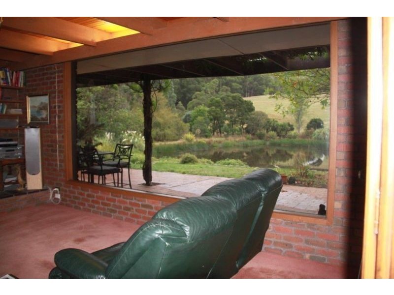 136 Tucketts Road, Mount Macedon VIC 3441