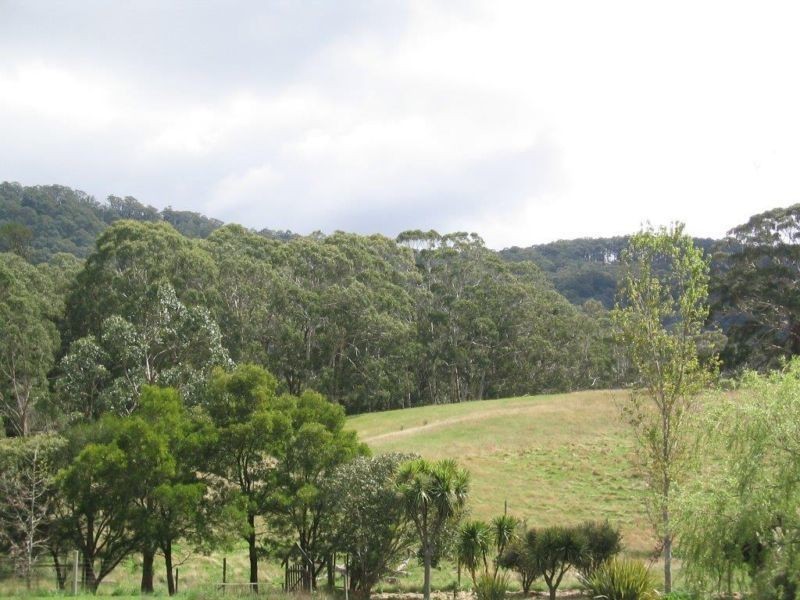 136 Tucketts Road, Mount Macedon VIC 3441