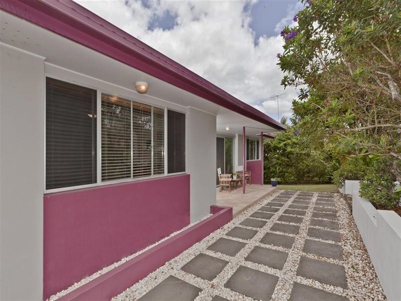 5 Honeysuckle Street, Mansfield QLD 4122