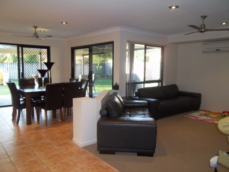 4 Leila Court, Mudgeeraba QLD 4213