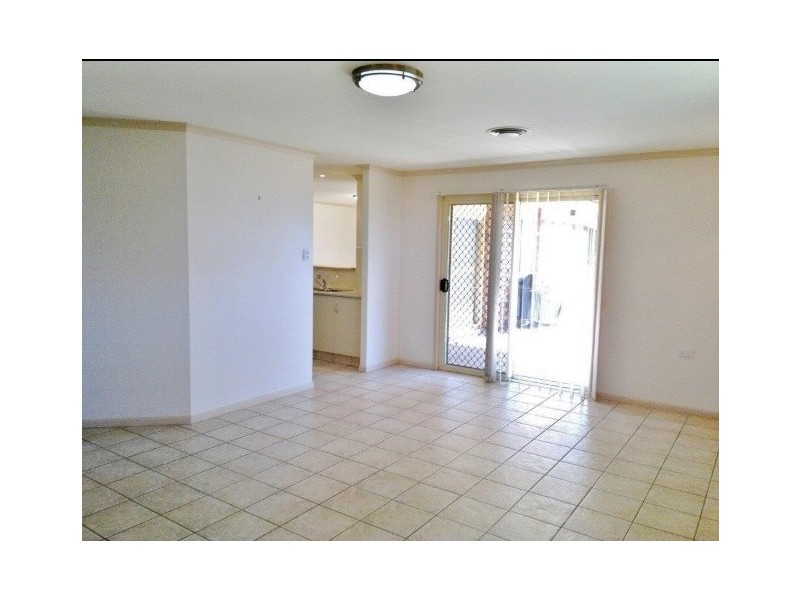 3 Herbert Way, Rural View QLD 4740