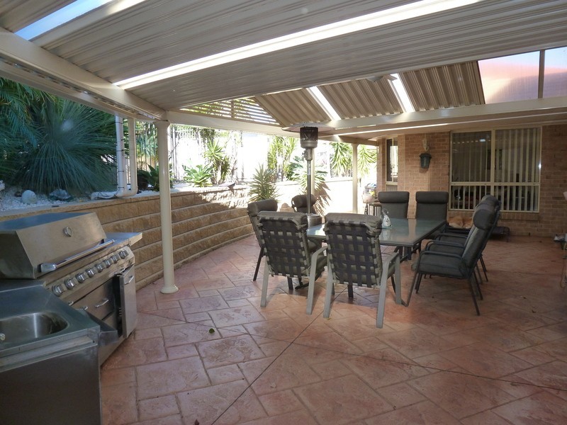 65 Albatross Drive, Blackbutt NSW 2529