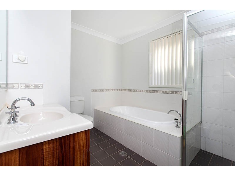 43 Stubbs Road, Albion Park NSW 2527
