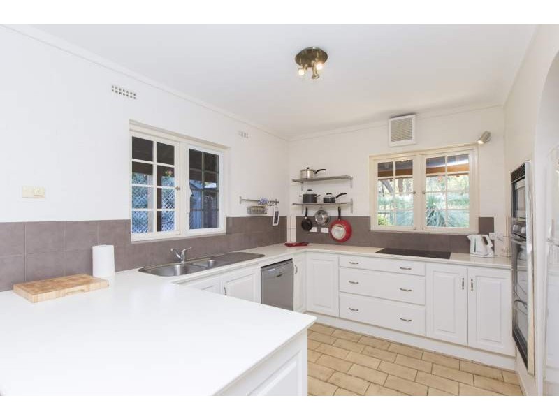 46 Hayward Road, Martin WA 6110