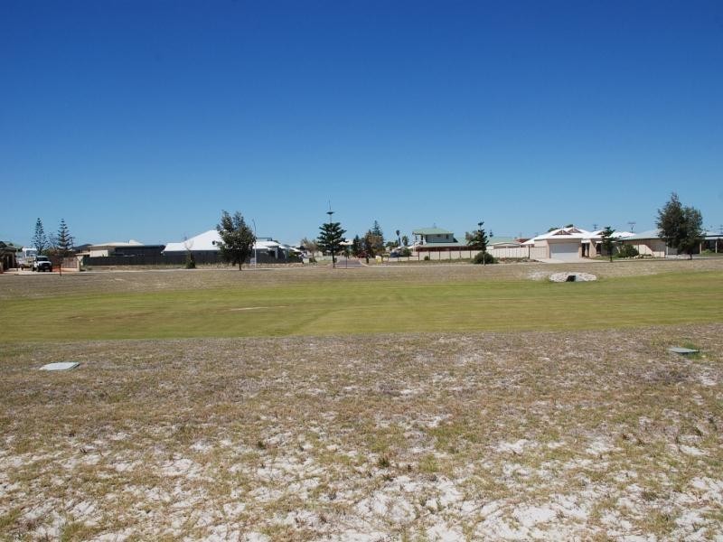 20 Pinetree Circuit, Jurien Bay WA 6516